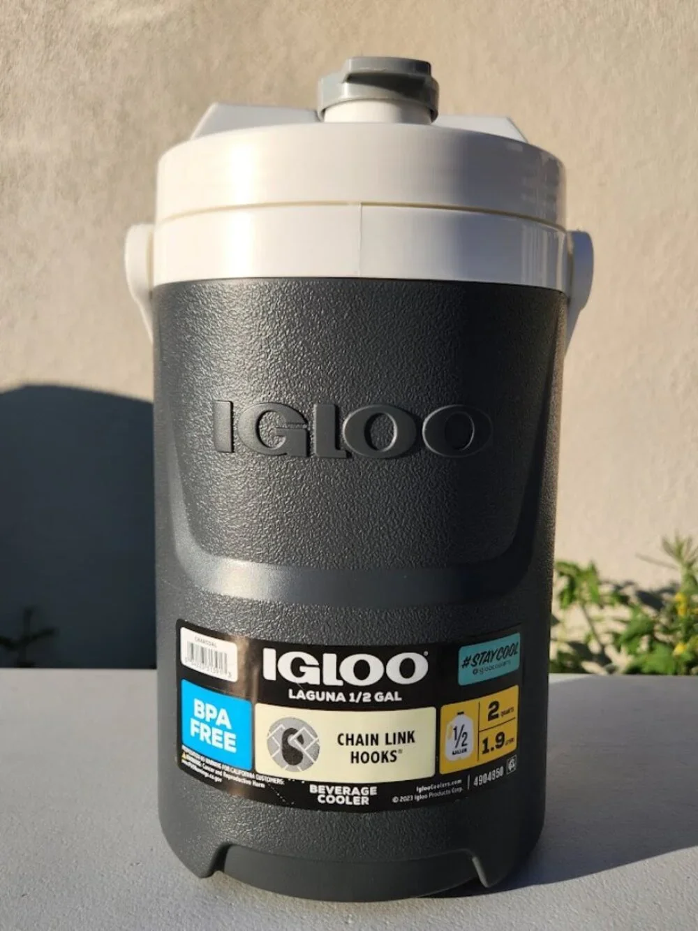 NEW Igloo Half Gallon Tumbler Jug Cooler Beverage Container Thermos 1/2 Gallon S